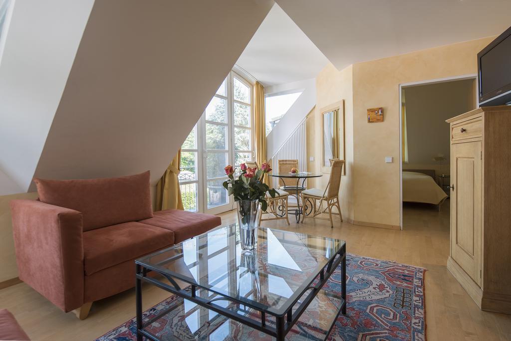Artvilla Am See - Offen April Bis 18 Oktober 2025 Radolfzell am Bodensee Habitación foto